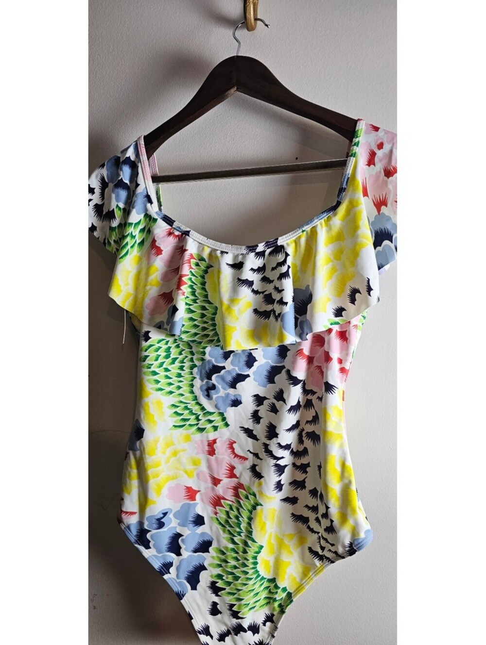 NWT Cupshe Swimsuite Womens L One-Piece Floral Off-Shoulder